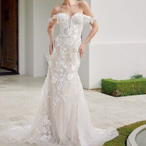 White/nude mermaid wedding dress,bridal gown